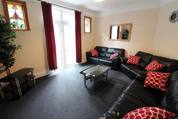 5 Bedroom Detached House To Rent In Harborough Road, Southampton, SO15