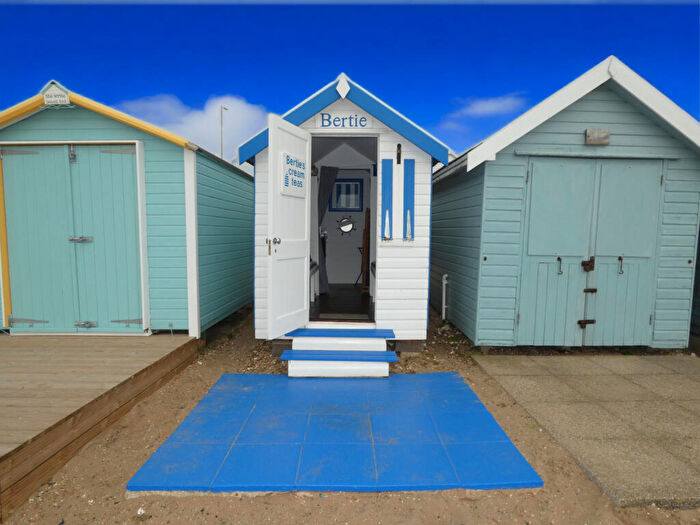 Chalet For Sale In West Mersea, CO5