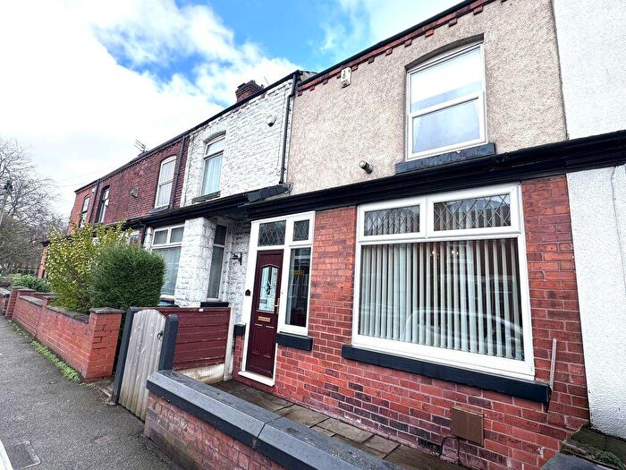3 Bedroom Terraced House For Sale In Stockport Road East, Bredbury, SK6