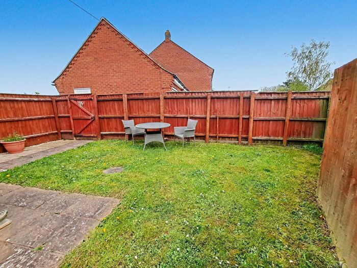 2 Bedroom Terraced House For Sale In Fleet Hargate, Lincolnshire, PE12