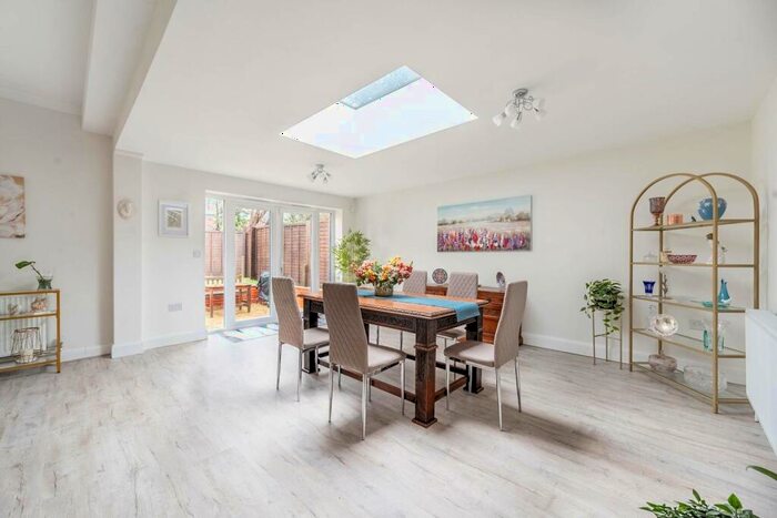 6 Bedroom Detached House To Rent In Leabank Close, Harrow On The Hill, Harrow, HA1