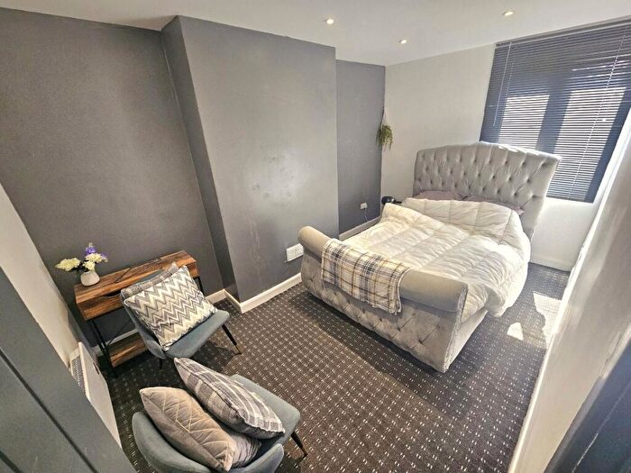 2 Bedroom Block Of Apartments For Sale In Stockport Road West, Bredbury, Stockport, SK6