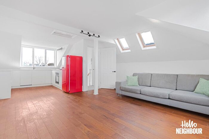 2 Bedroom Flat To Rent In Beresford Road, London, N5