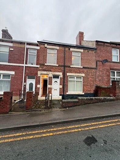 2 Bedroom Flat To Rent In Park Road, Stanley, DH9