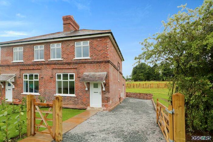 3 Bedroom Semi-Detached House For Sale In Raywell Cottages, Westfield Road, Raywell, HU16