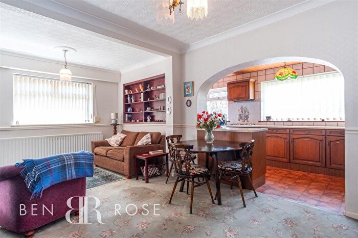 2 Bedroom Detached House For Sale In Bispham Avenue, Farington Moss, Leyland, PR26