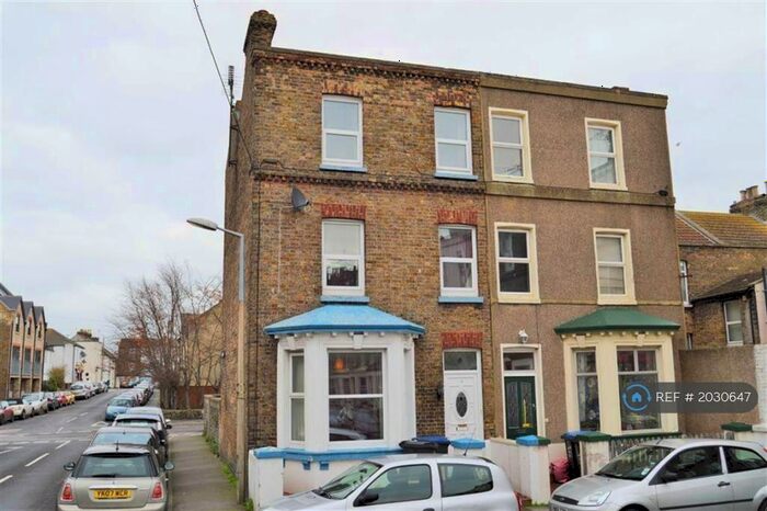 5 Bedroom Semi-Detached House To Rent In Oxford Street, Margate, CT9