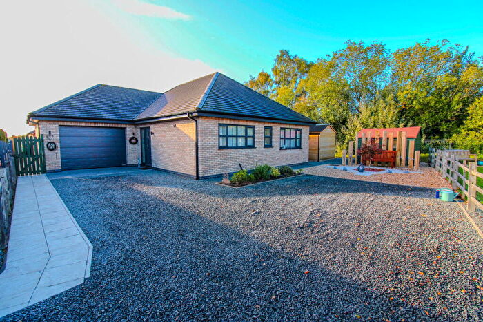 3 Bedroom Detached Bungalow For Sale In Heynings Court, Knaith Park, DN21