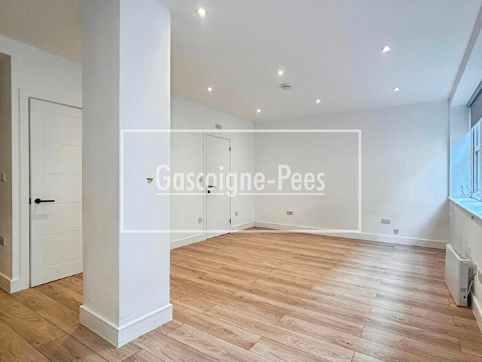 Apartment To Rent In Paper Mews, Dorking, Surrey, RH4