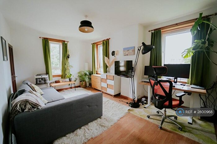 2 Bedroom Flat To Rent In Loganlea Avenue, Edinburgh, EH7