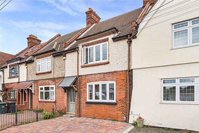 3 Bedroom Terraced House For Sale In Tredegar Road, Wilmington, Kent, DA2