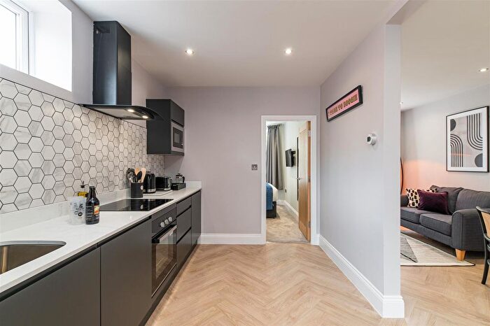 2 Bedroom Flat To Rent In Chelmsford Lofts, Sandyford, Newcastle Upon Tyne, NE2