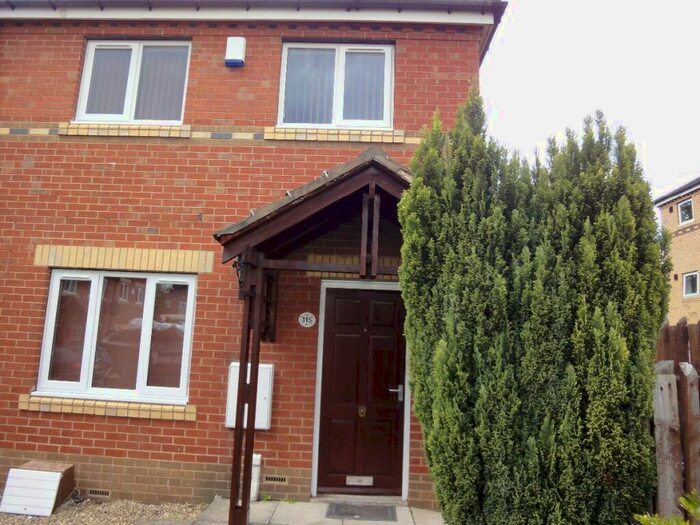 4 Bedroom Terraced House To Rent In Headford Gardens, S3