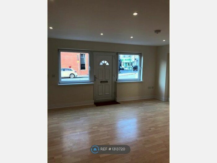 1 Bedroom Flat To Rent In Baltimore House, London, SW19
