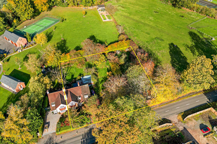 4 Bedroom Semi-Detached House For Sale In Westfield Lane, Rothley, LE7