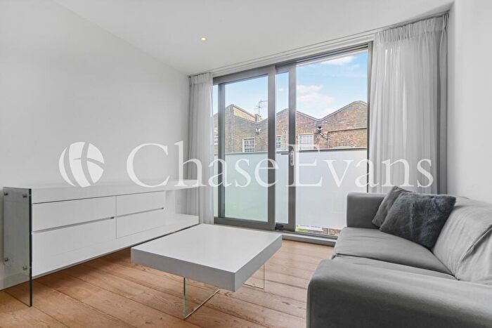 2 Bedroom Apartment To Rent In Trematon Building, Trematon Walk, Kings Cross, N1