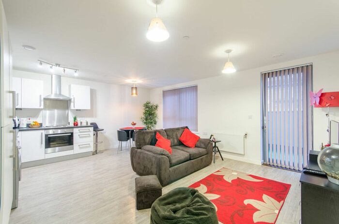 1 Bedroom Flat To Rent In High Road, Wembley, HA9