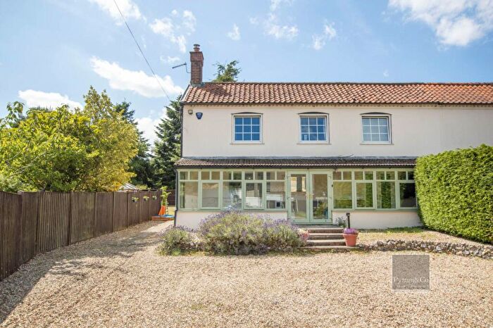 5 Bedroom Semi-Detached House For Sale In Brands Lane, Norwich, NR10