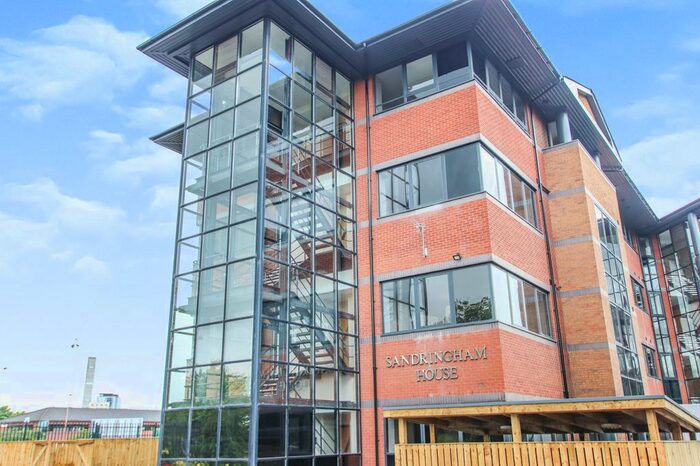 2 Bedroom Flat To Rent In Balmoral House, Windsor Street, Salford, Lancashire, M5