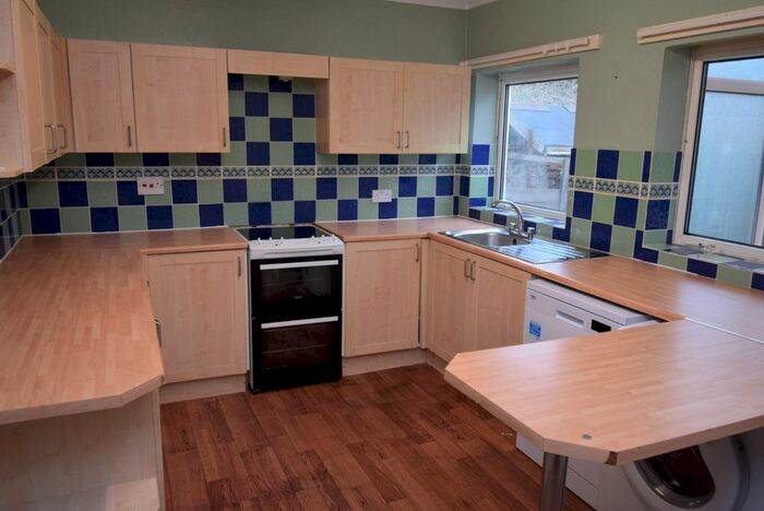 3 Bedroom Semi-Detached House To Rent In Orchardville, Burnham, Slough, SL1