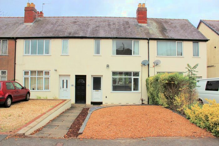 2 Bedroom Terraced House To Rent In Albert Road, Halesowen B63
