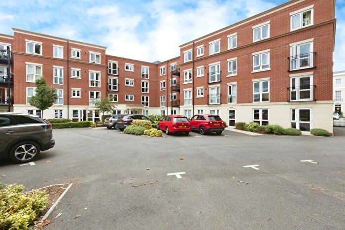1 Bedroom Flat To Rent In Lewis Carroll Lodge, Cheltenham, GL50