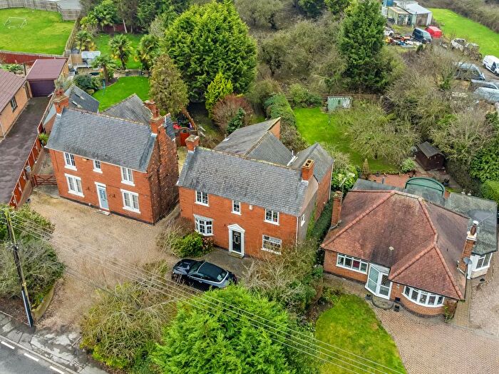 3 Bedroom Detached House For Sale In Spring Lane, Lambley, Nottingham, NG4