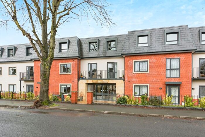 2 Bedroom Flat For Sale In St. Michaels Road, Sutton Coldfield, B73