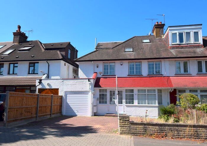 5 Bedroom Semi-Detached House To Rent In Greenfield Gardens, Golders Green, NW2
