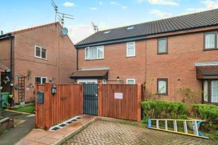 1 Bedroom Property To Rent In Copperfields, Luton, LU4