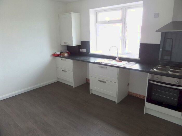1 Bedroom Flat To Rent In Prince Avenue, Southend-On-Sea, SS2
