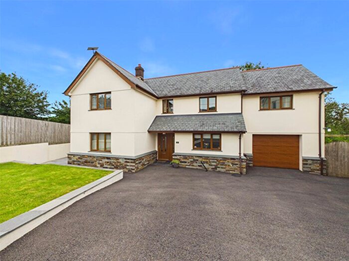 4 Bedroom Detached House For Sale In St Andrews Close, Sutcombe, Holsworthy, EX22