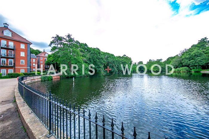 2 Bedroom Apartment For Sale In Waterside Lane, Colchester, Essex, CO2