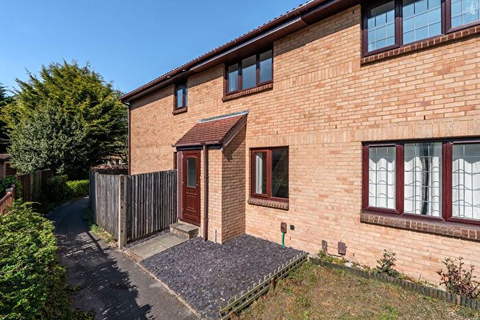 2 Bedroom Terraced House For Sale In Gatcombe, Netley Abbey, SO31