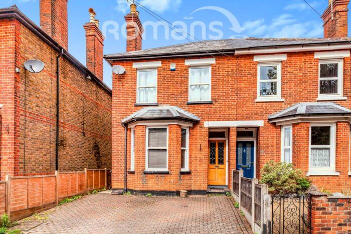 3 Bedroom Semi-Detached House To Rent In South Road, Maidenhead, SL6