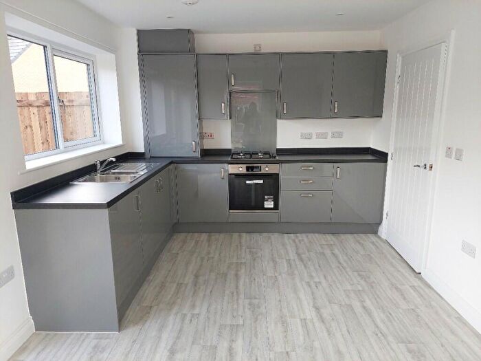 3 Bedroom Semi-Detached House To Rent In North Hylton Road, Sunderland, Tyne And Wear, SR5