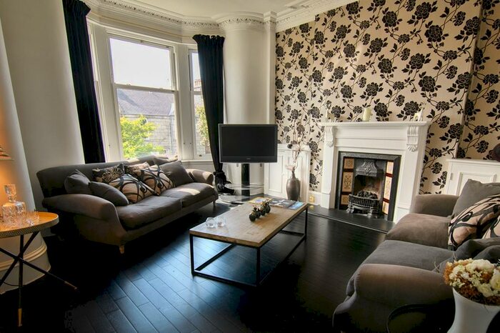 4 Bedroom Flat To Rent In Blenheim Place, Aberdeen, AB25