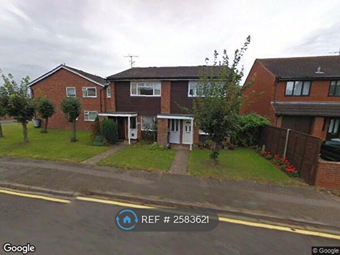 2 Bedroom Maisonette To Rent In Saffron Court, Biggleswade, SG18