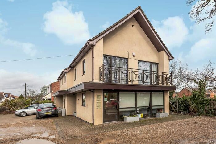 1 Bedroom Flat To Rent In Burnham Lane, Buckinghamshire, SL1