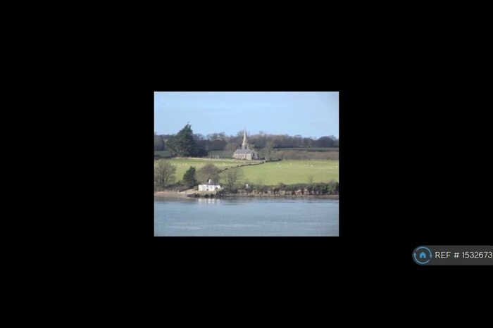 2 Bedroom Maisonette To Rent In Ffordd Glyder, Y Felinheli, LL56