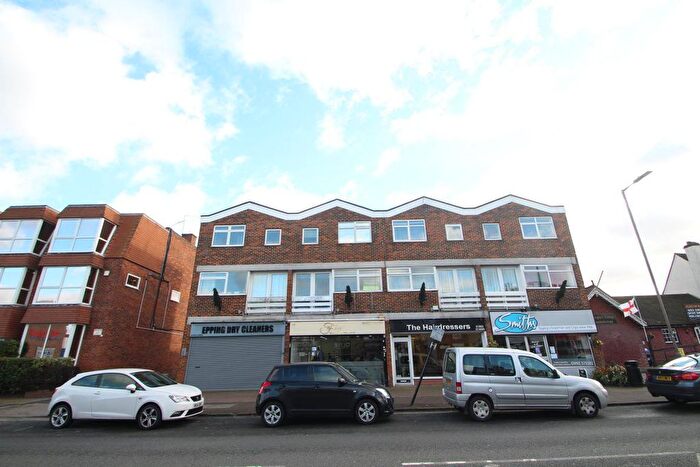 3 Bedroom Flat To Rent In High Street, Epping, CM16