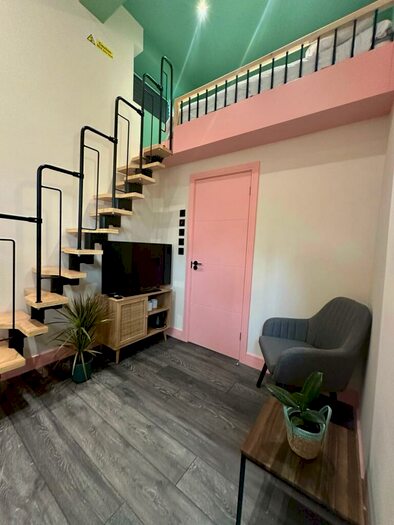 Studio To Rent In London, N16