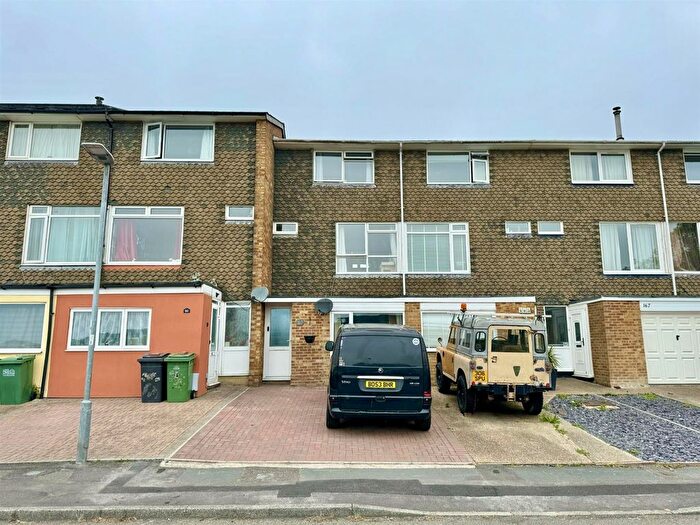 4 Bedroom Terraced House For Sale In Bembrook Road, Hastings, TN34