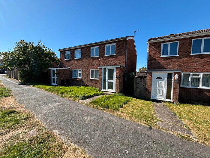 2 Bedroom Semi-Detached House To Rent In Milfoil Drive, Eastbourne, BN23