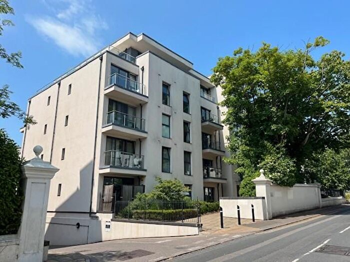 2 Bedroom Flat To Rent In Cawthorne House, Dyke Road, Brighton, BN1