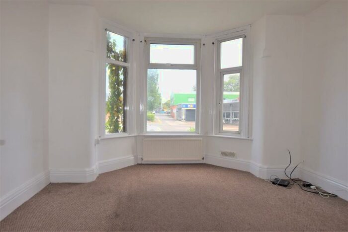 Apartment To Rent In Barlow Moor Road, Manchester, M21