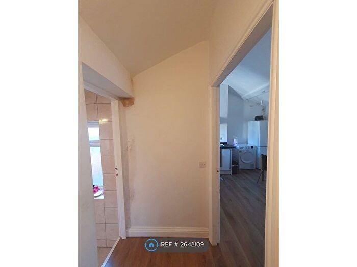 1 Bedroom Flat To Rent In Bank Street, Sheffield, S1