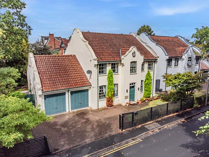 4 Bedroom Detached House For Sale In Petworth Lodge, Hillbrook Road, Bramhall, SK7