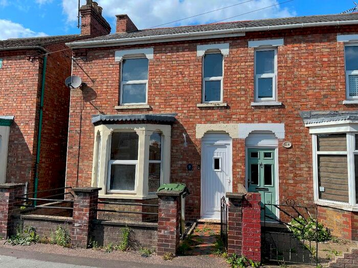 3 Bedroom Semi-Detached House To Rent In York Road, Wisbech, PE13