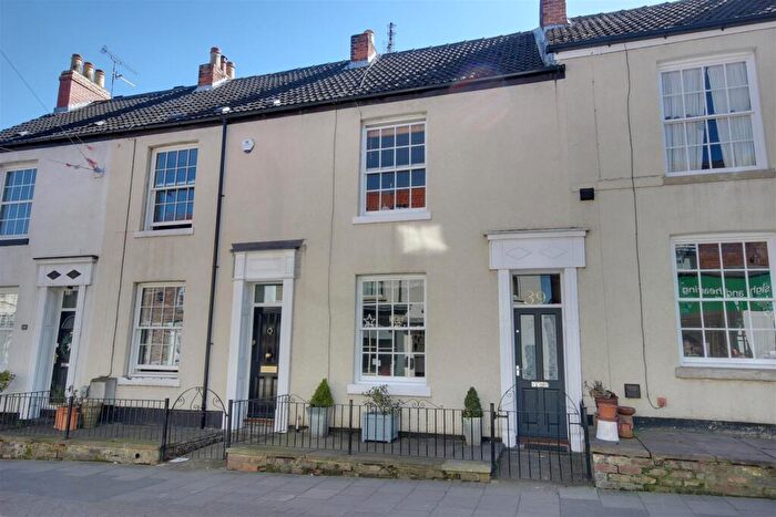 3 Bedroom Town House For Sale In Prestongate, Hessle, HU13